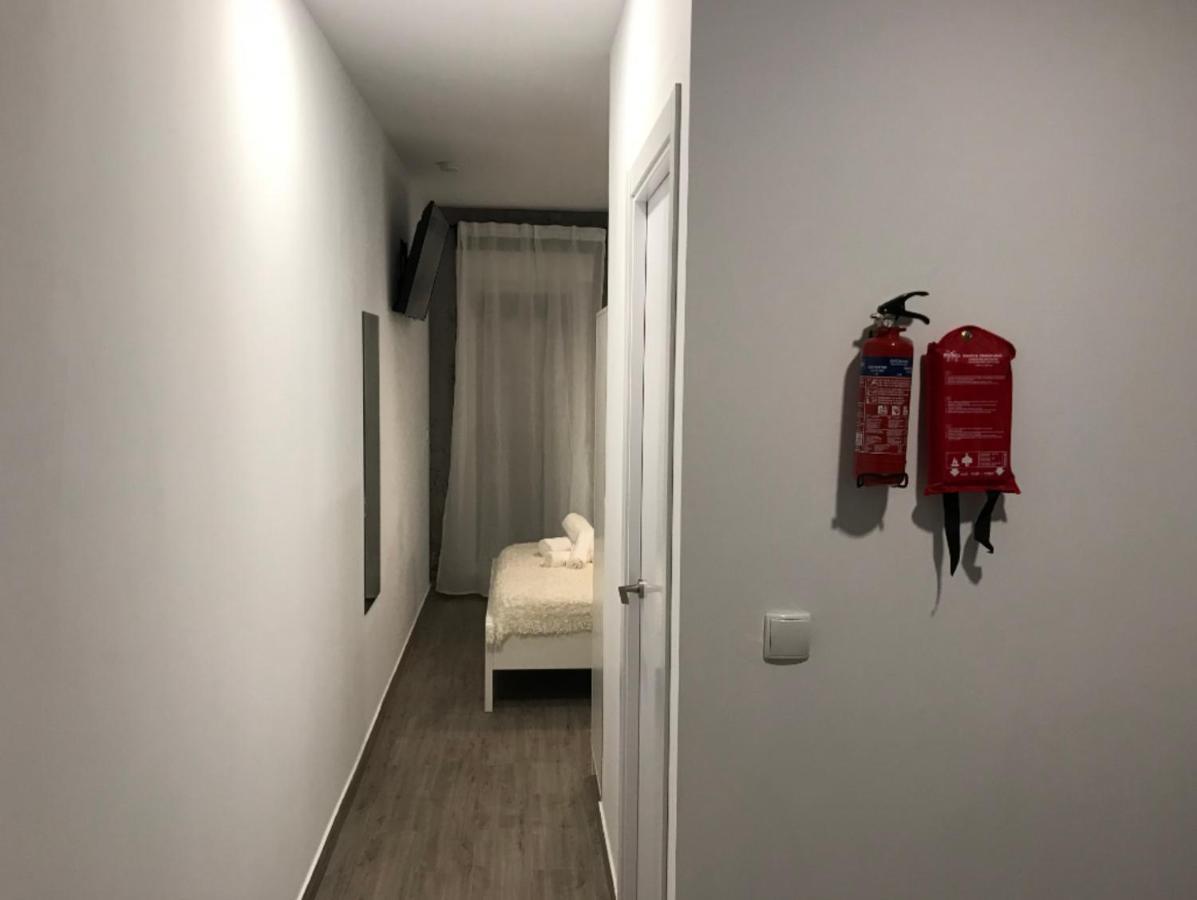 Pequeno Alojamiento Con Mini Piscina - No Climatizada Valencia Buitenkant foto